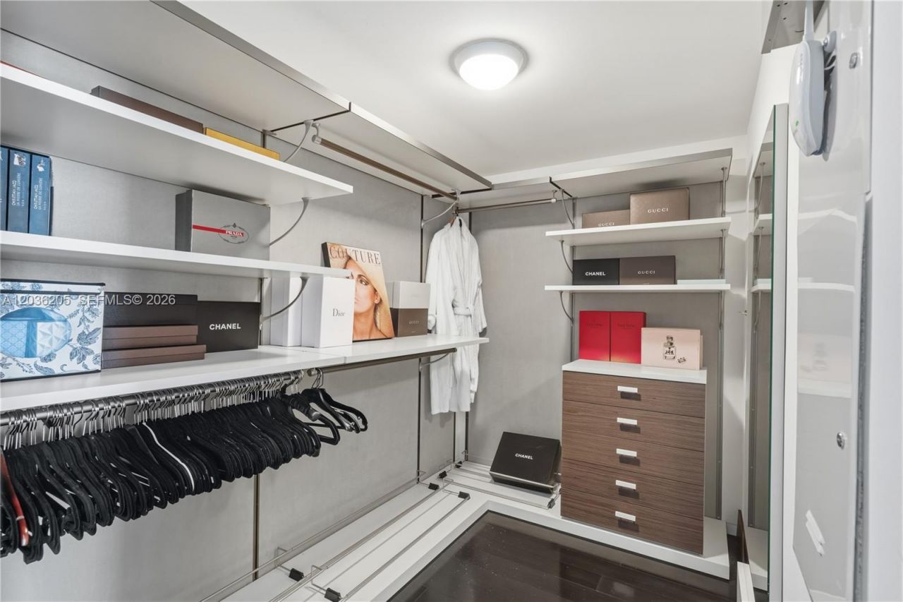 465 Brickell Ave, Unit 2101, Miami, FL 33131 Photo