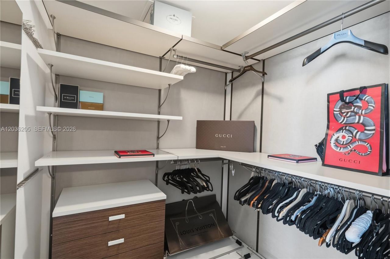 465 Brickell Ave, Unit 2101, Miami, FL 33131 Photo
