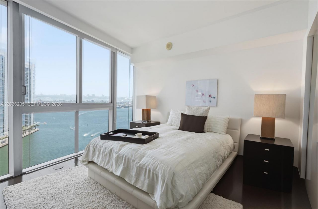 465 Brickell Ave, Unit 2101, Miami, FL 33131 Photo