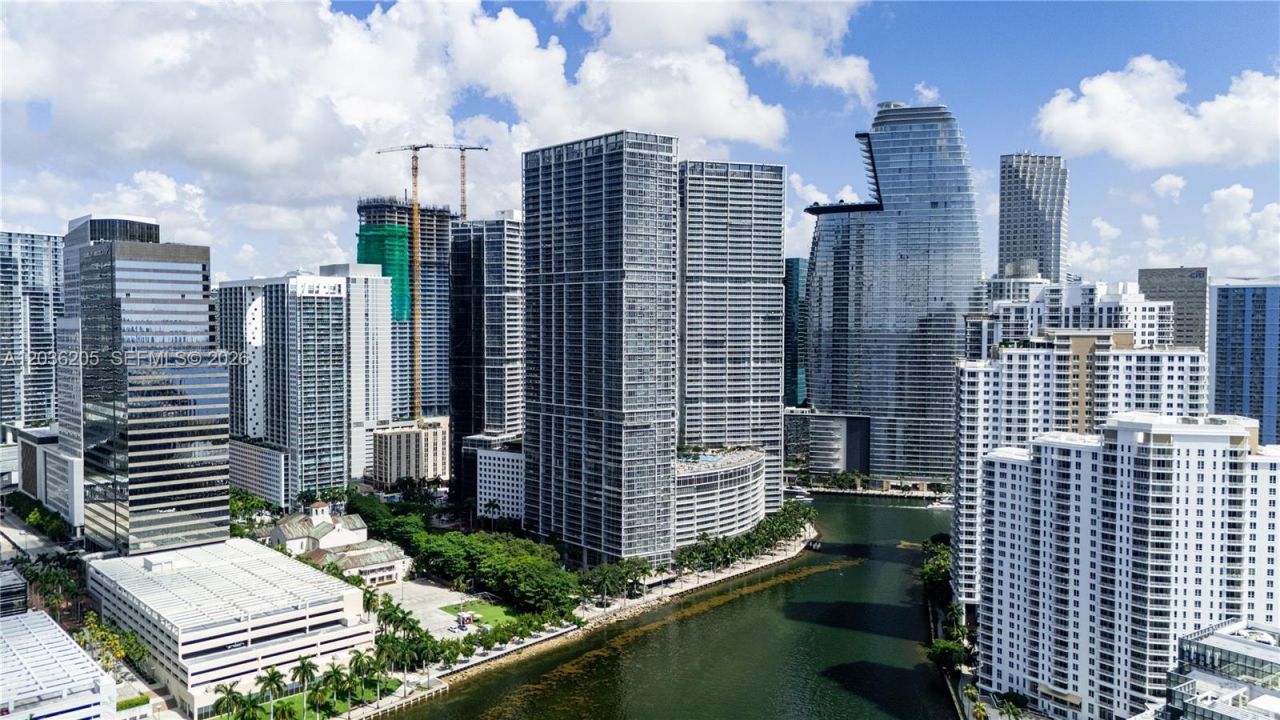 465 Brickell Ave, Unit 2101, Miami, FL 33131 Photo
