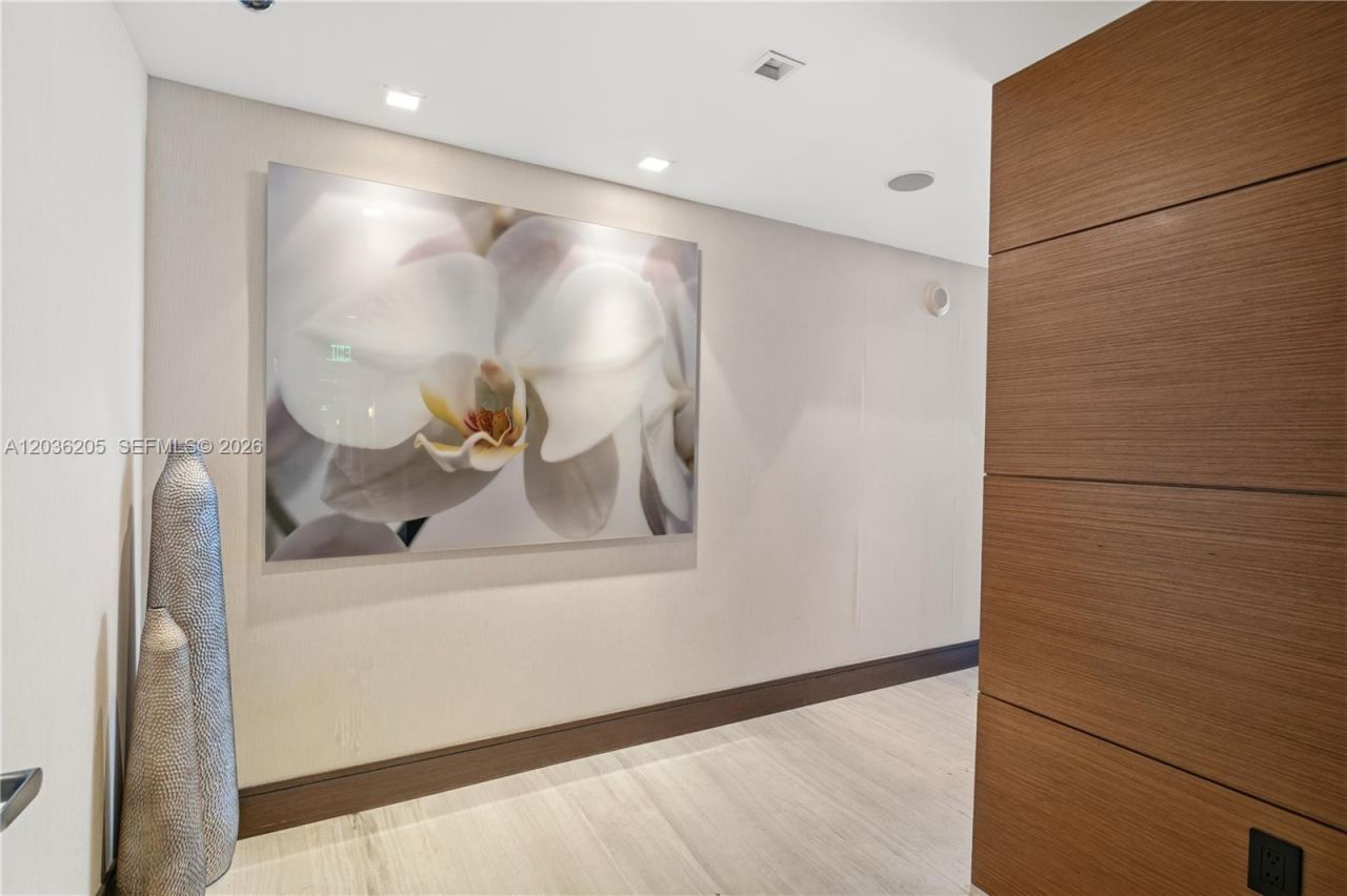 465 Brickell Ave, Unit 2101, Miami, FL 33131 Photo
