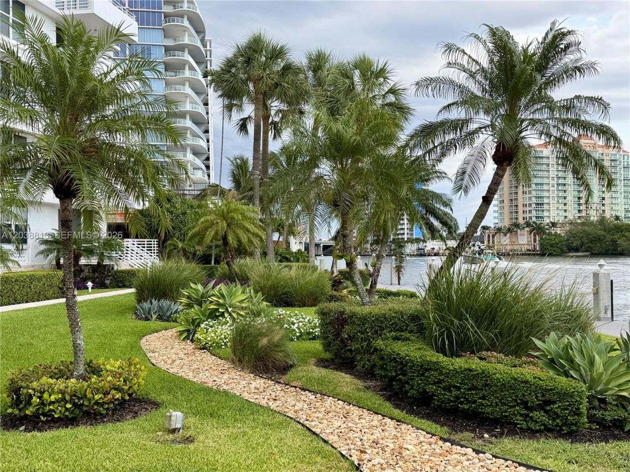 888 Intracoastal Dr, Unit 15E, Fort Lauderdale, FL 33304 Photo