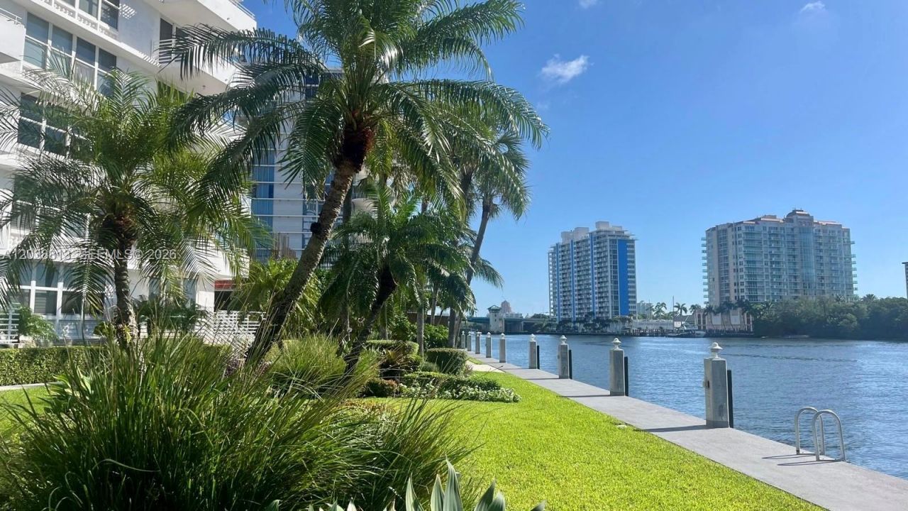 888 Intracoastal Dr, Unit 15E, Fort Lauderdale, FL 33304 Photo