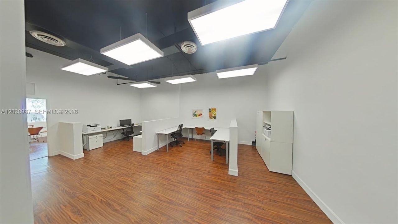 1607 Ponce De Leon Blvd , Unit 202, Coral Gables, FL 33134 Photo