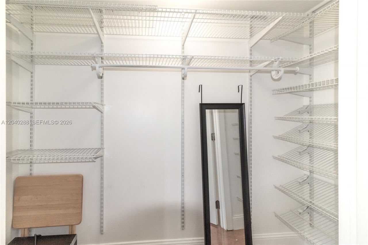 611 NE 14th Ave, Unit 206, Fort Lauderdale, FL 33304 Photo