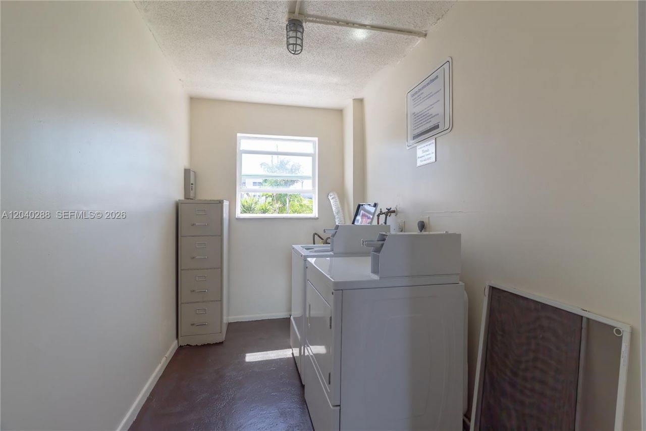 611 NE 14th Ave, Unit 206, Fort Lauderdale, FL 33304 Photo