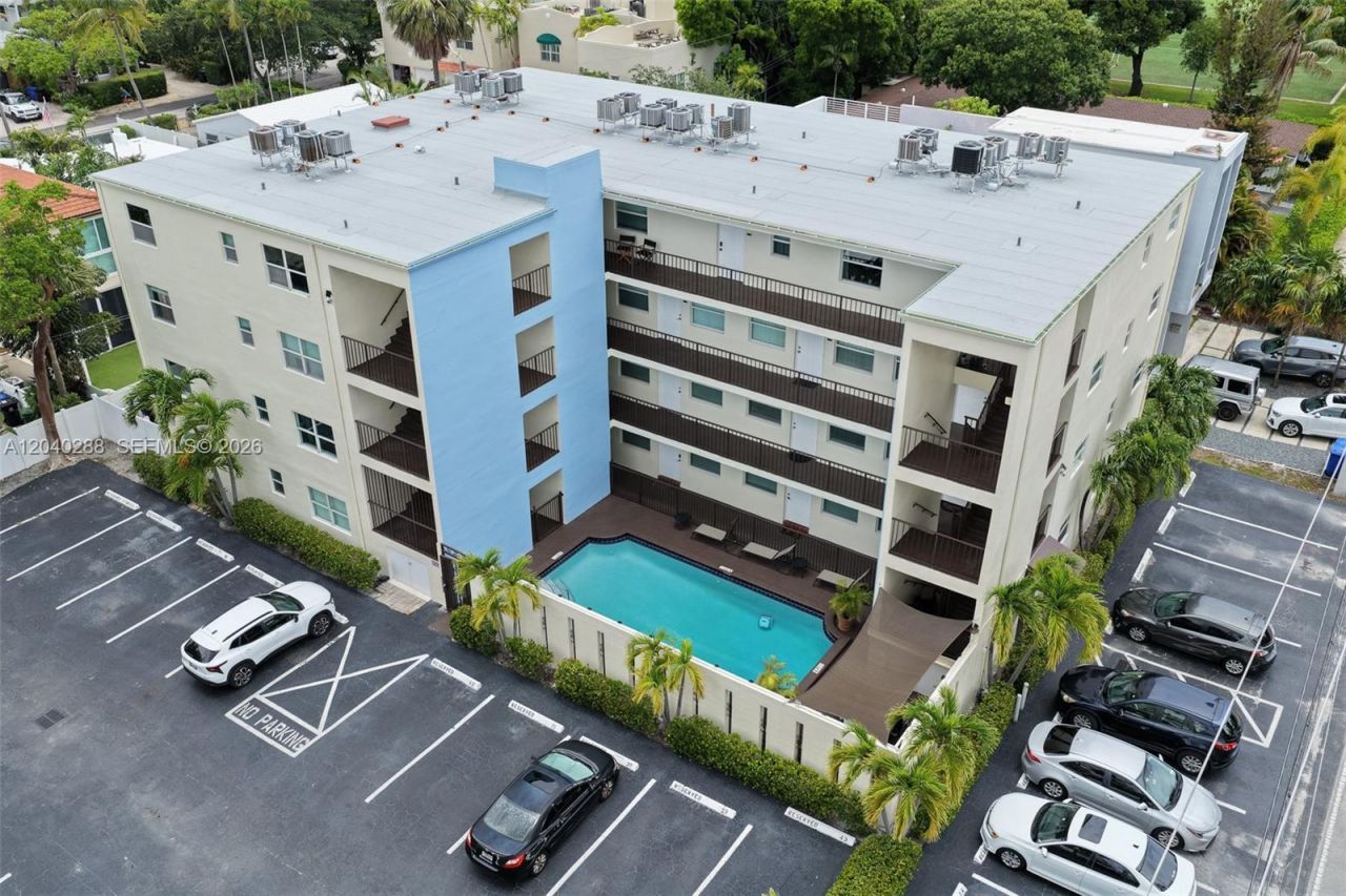 611 NE 14th Ave, Unit 206, Fort Lauderdale, FL 33304 Photo
