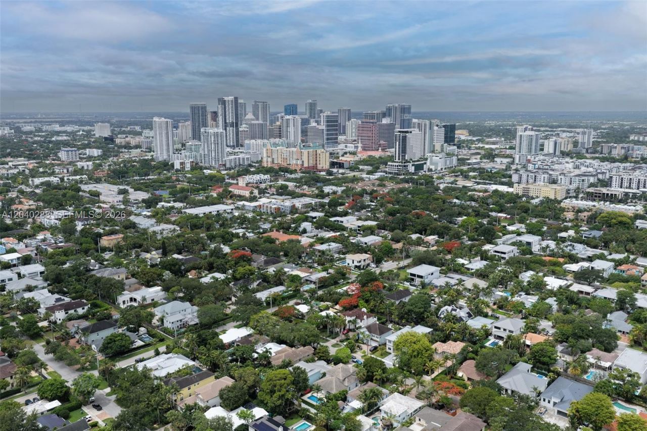 611 NE 14th Ave, Unit 206, Fort Lauderdale, FL 33304 Photo