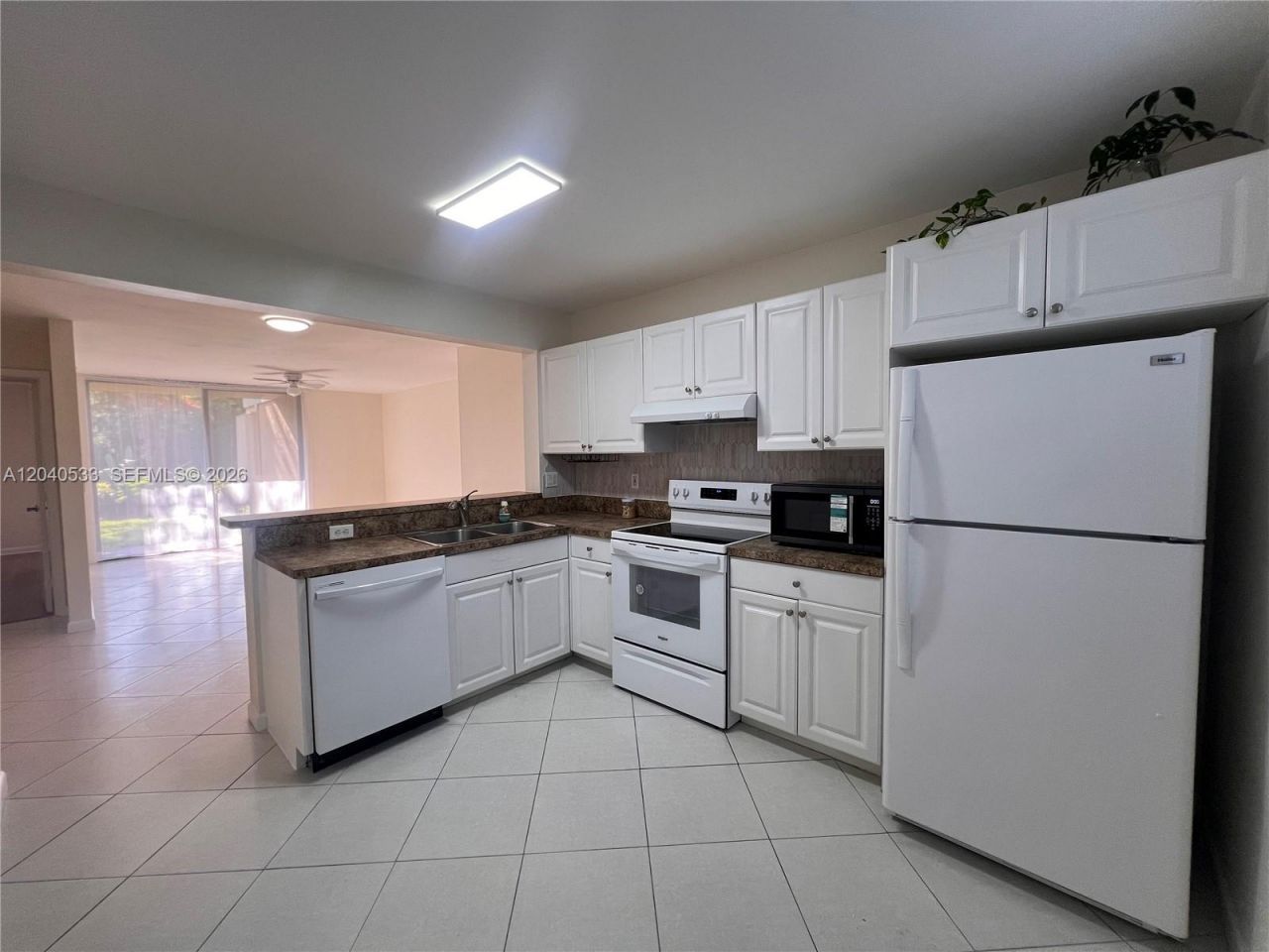5661 Riverside Dr , Unit 101B7, Coral Springs, FL 33067 Photo