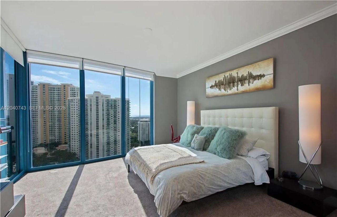 333 Las Olas Way, Unit 2506, Fort Lauderdale, FL 33301 Photo
