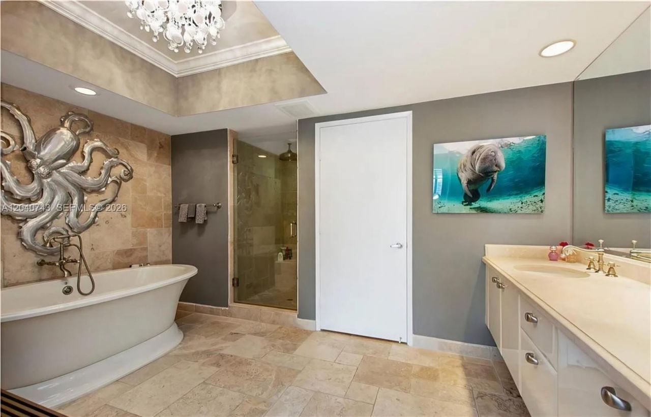 333 Las Olas Way, Unit 2506, Fort Lauderdale, FL 33301 Photo