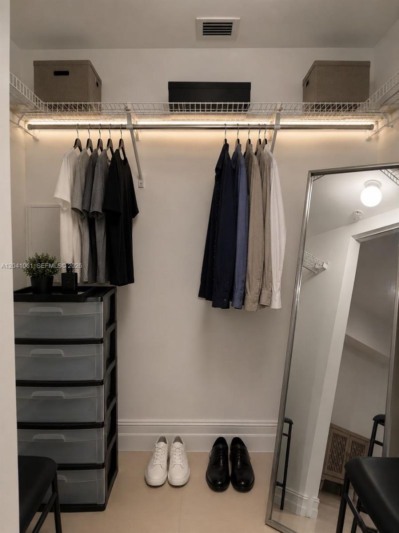 185 SW 7th St , Unit 2706, Miami, FL 33130 Photo