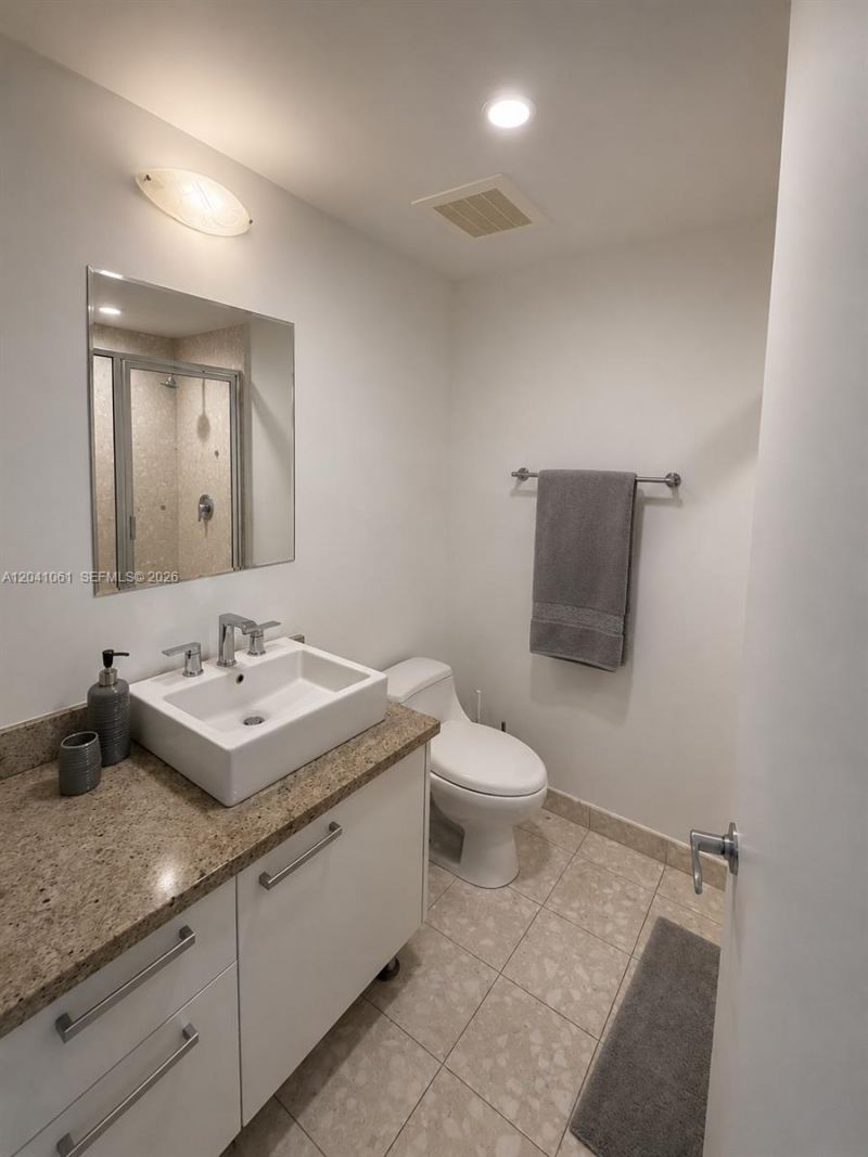185 SW 7th St , Unit 2706, Miami, FL 33130 Photo