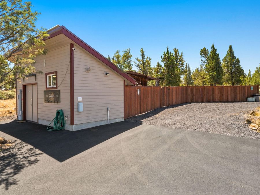 Property Image 80