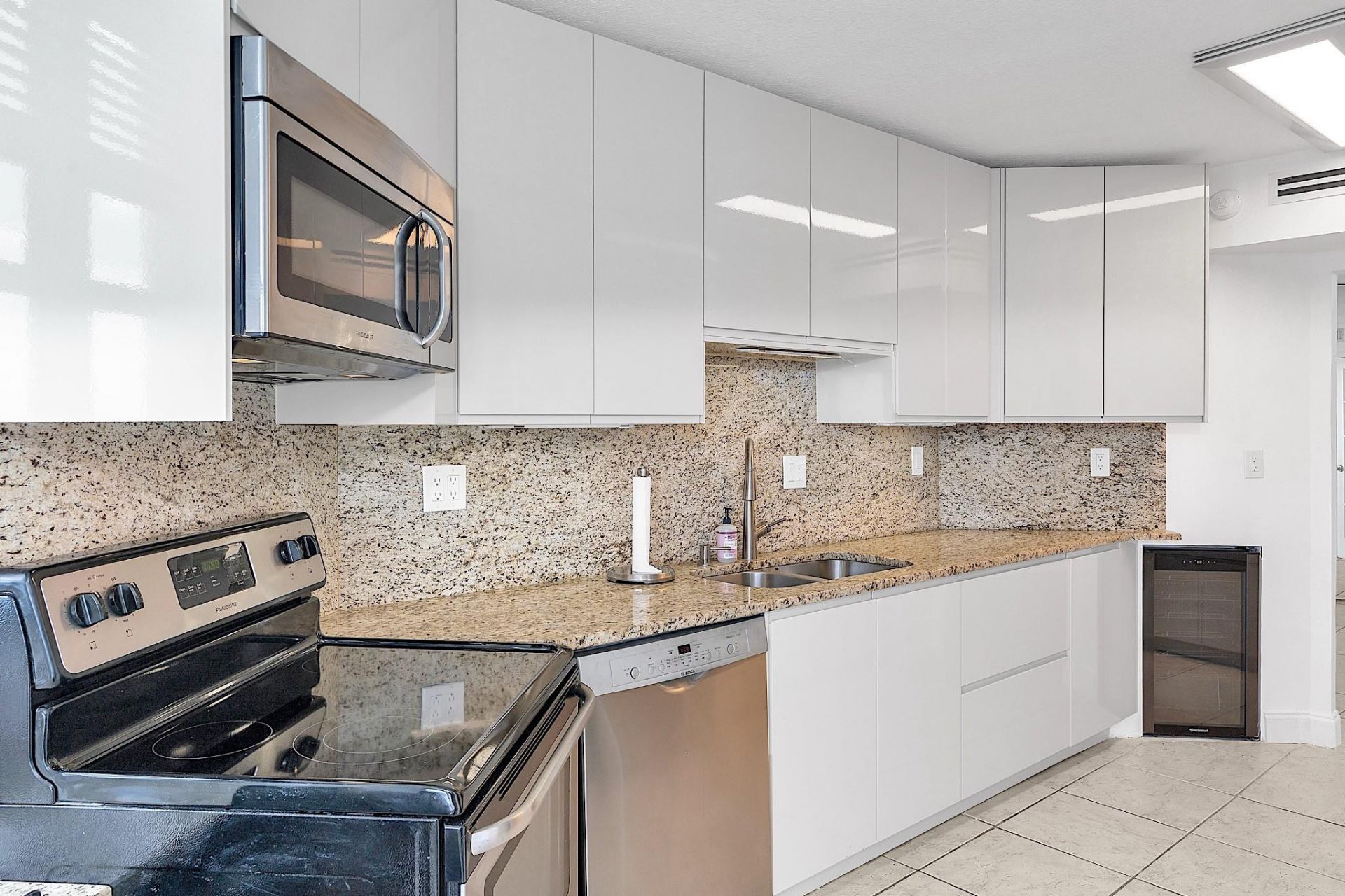 1340 S Ocean Boulevard, Unit 1106, Pompano Beach, FL 33062 Photo