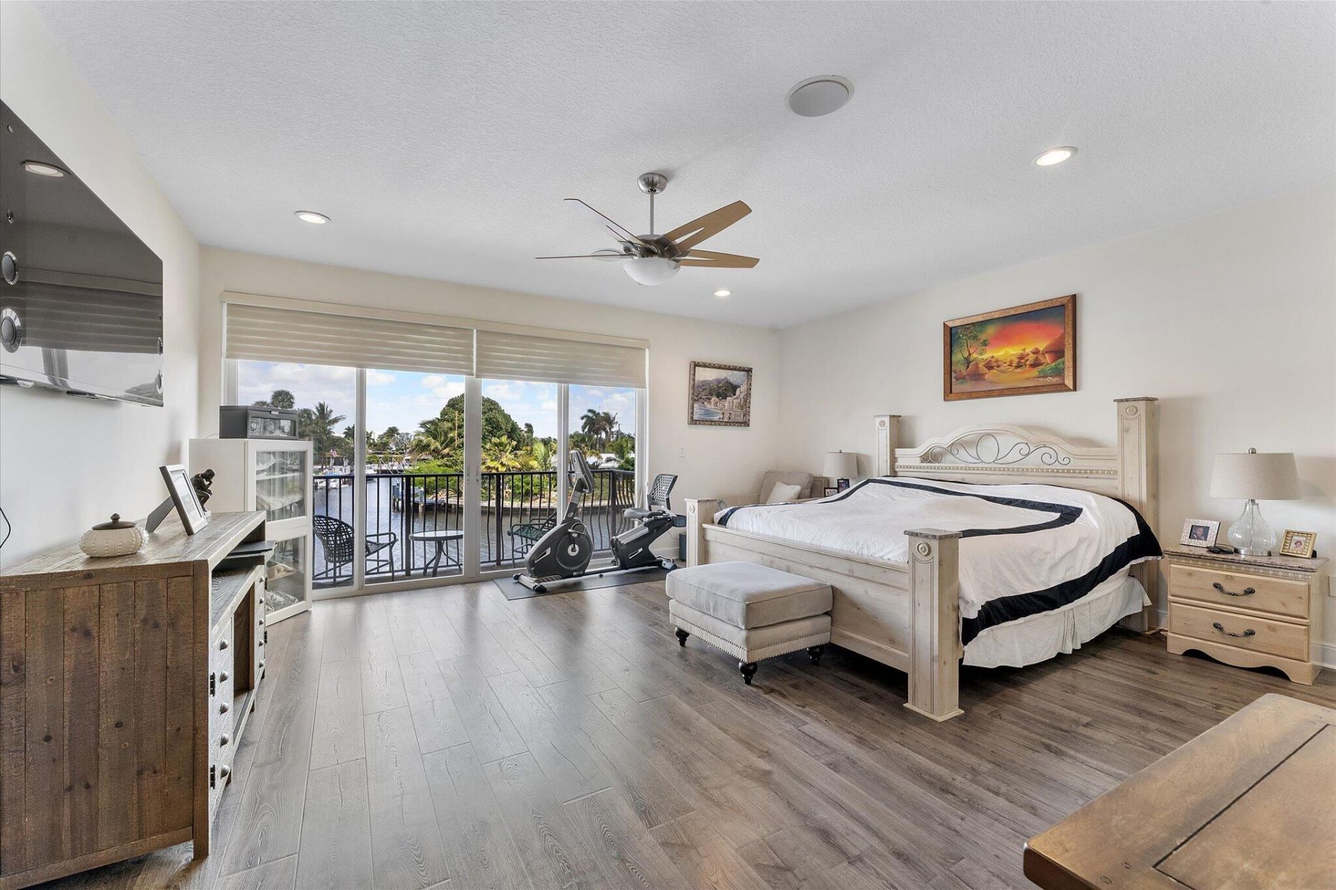 1351 SE 3rd Avenue, Pompano Beach, FL 33060 Photo