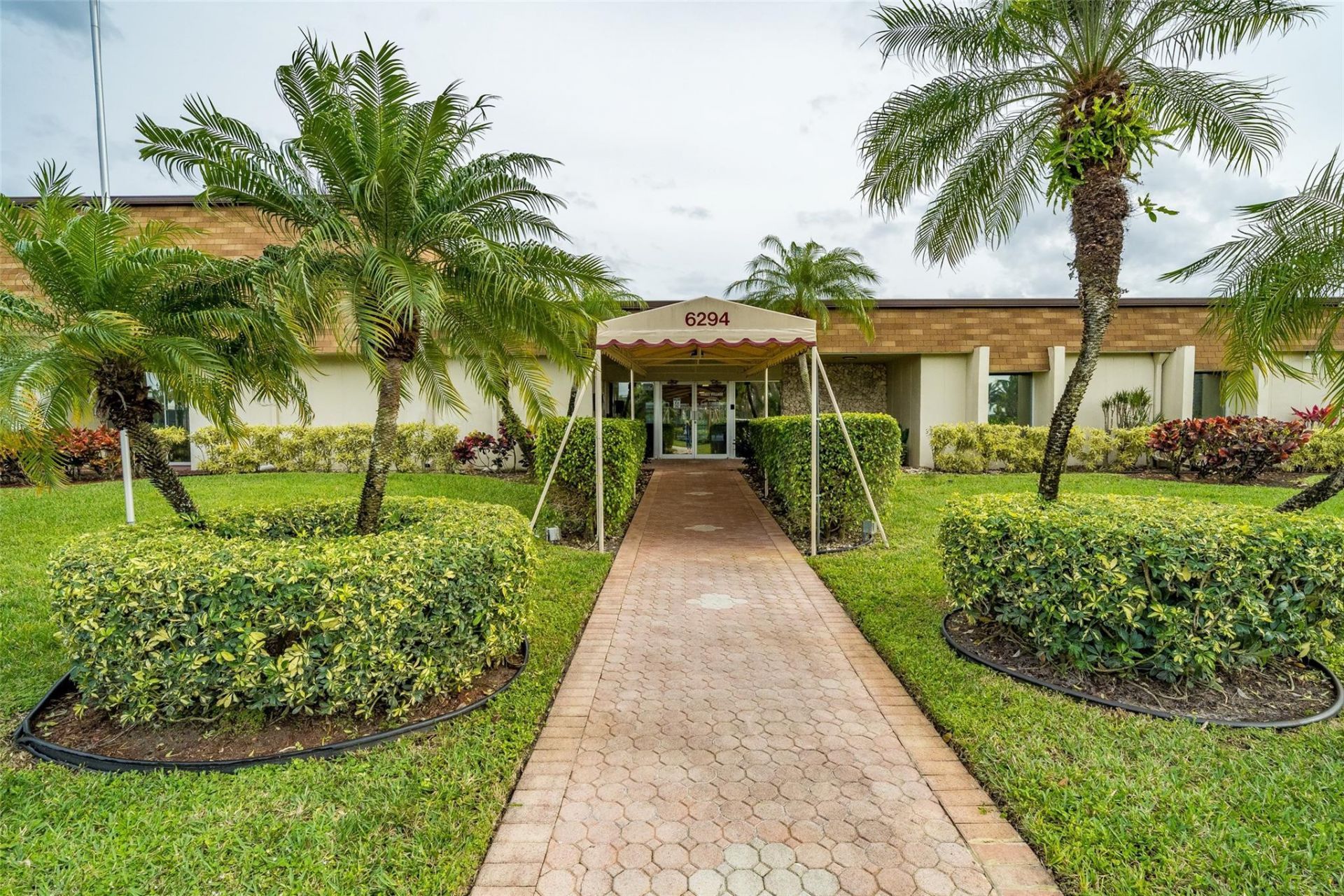10 Willowbrook Lane, Unit 108, Delray Beach, FL 33446 Photo