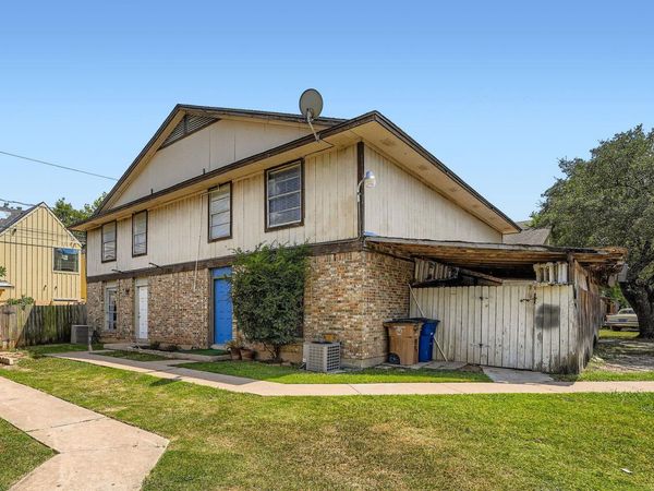 5803 Cougar DR, Austin, TX 78745