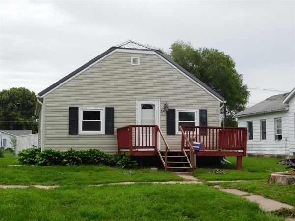 58 Walnut Street, Tipton, IA 52772