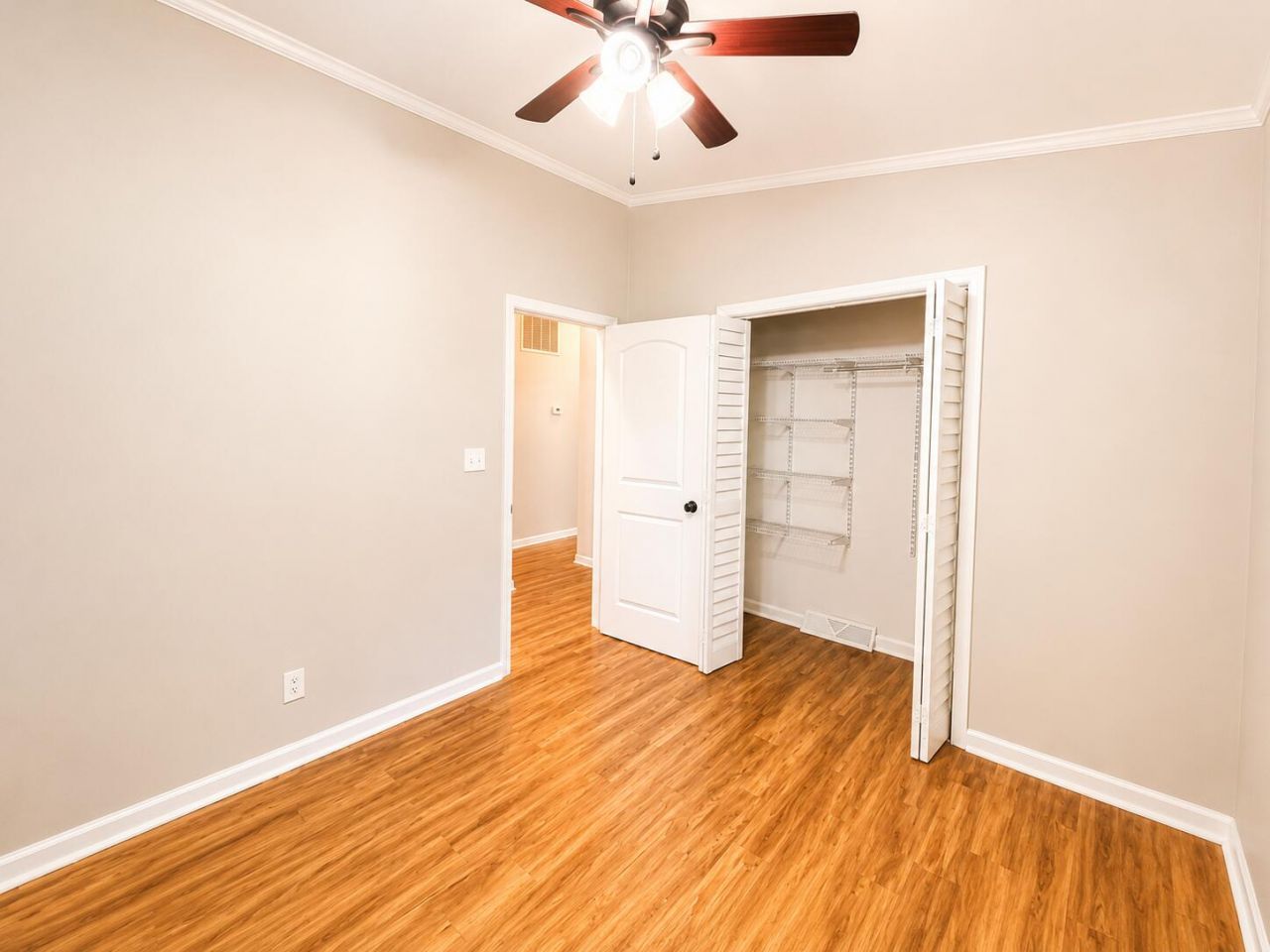 573 Pecan Orchard Drive Photo 14
