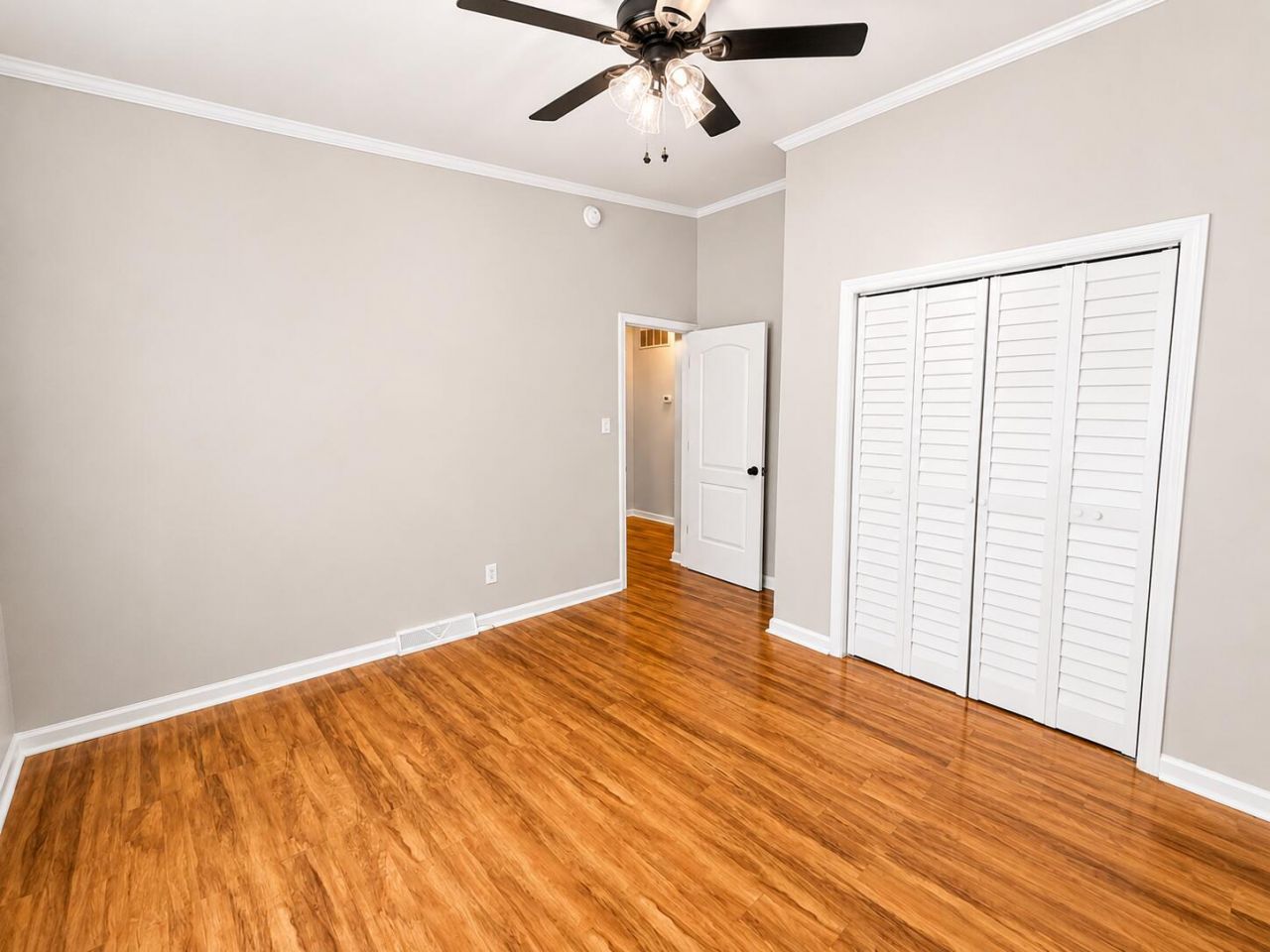 573 Pecan Orchard Drive Photo 16