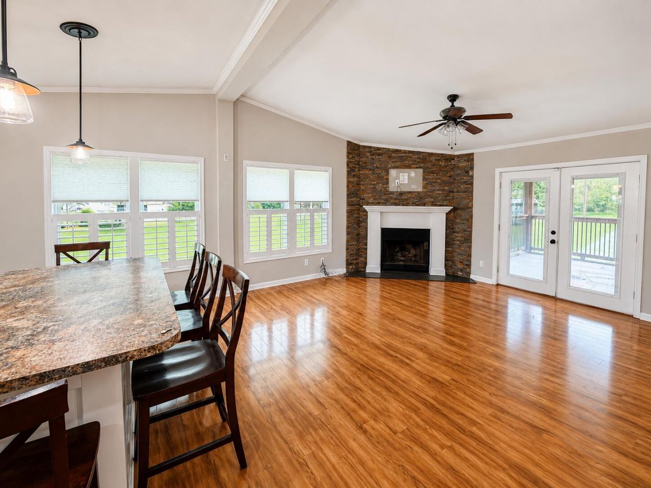 573 Pecan Orchard Drive Photo 5