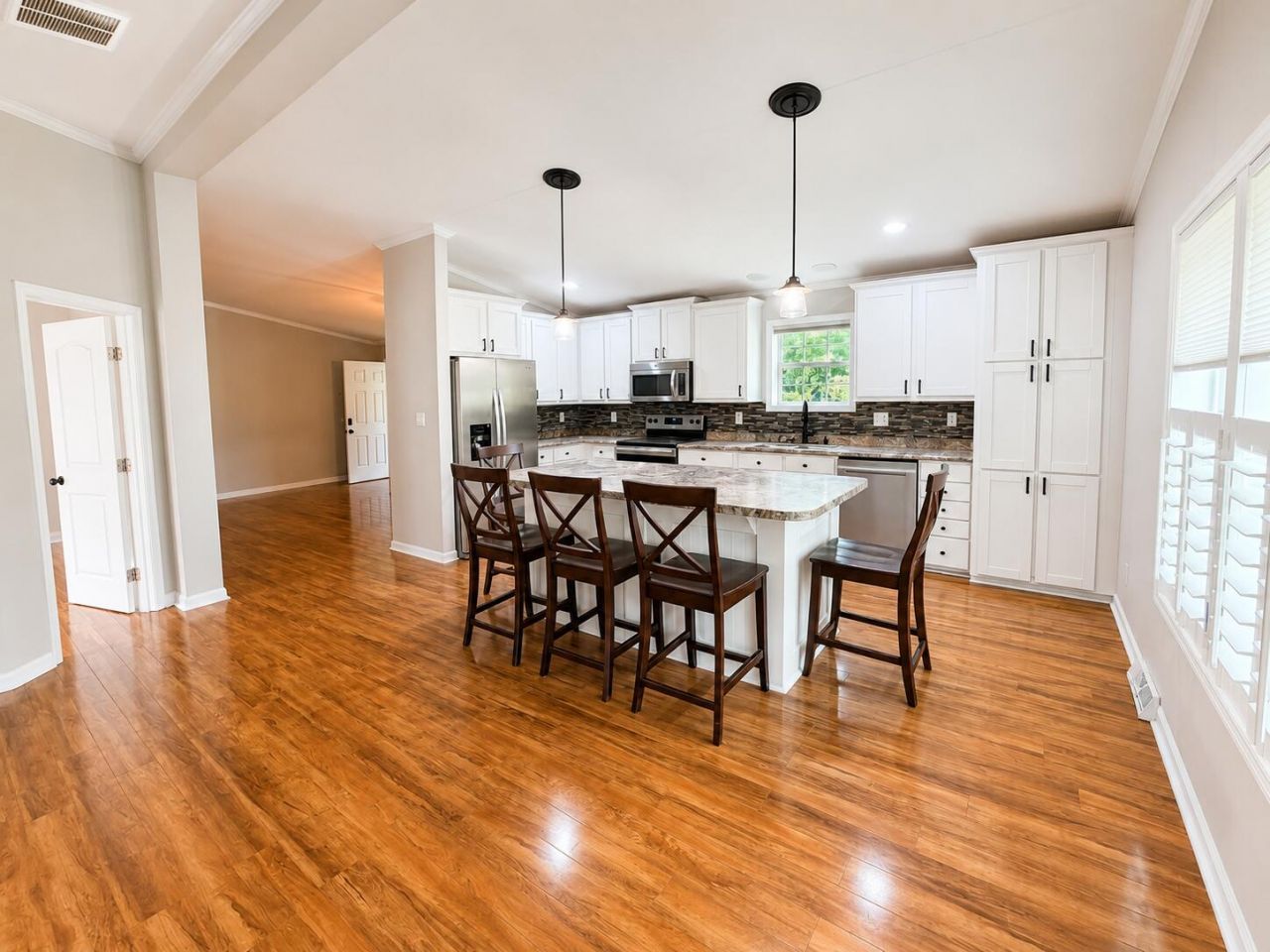 573 Pecan Orchard Drive Photo 6
