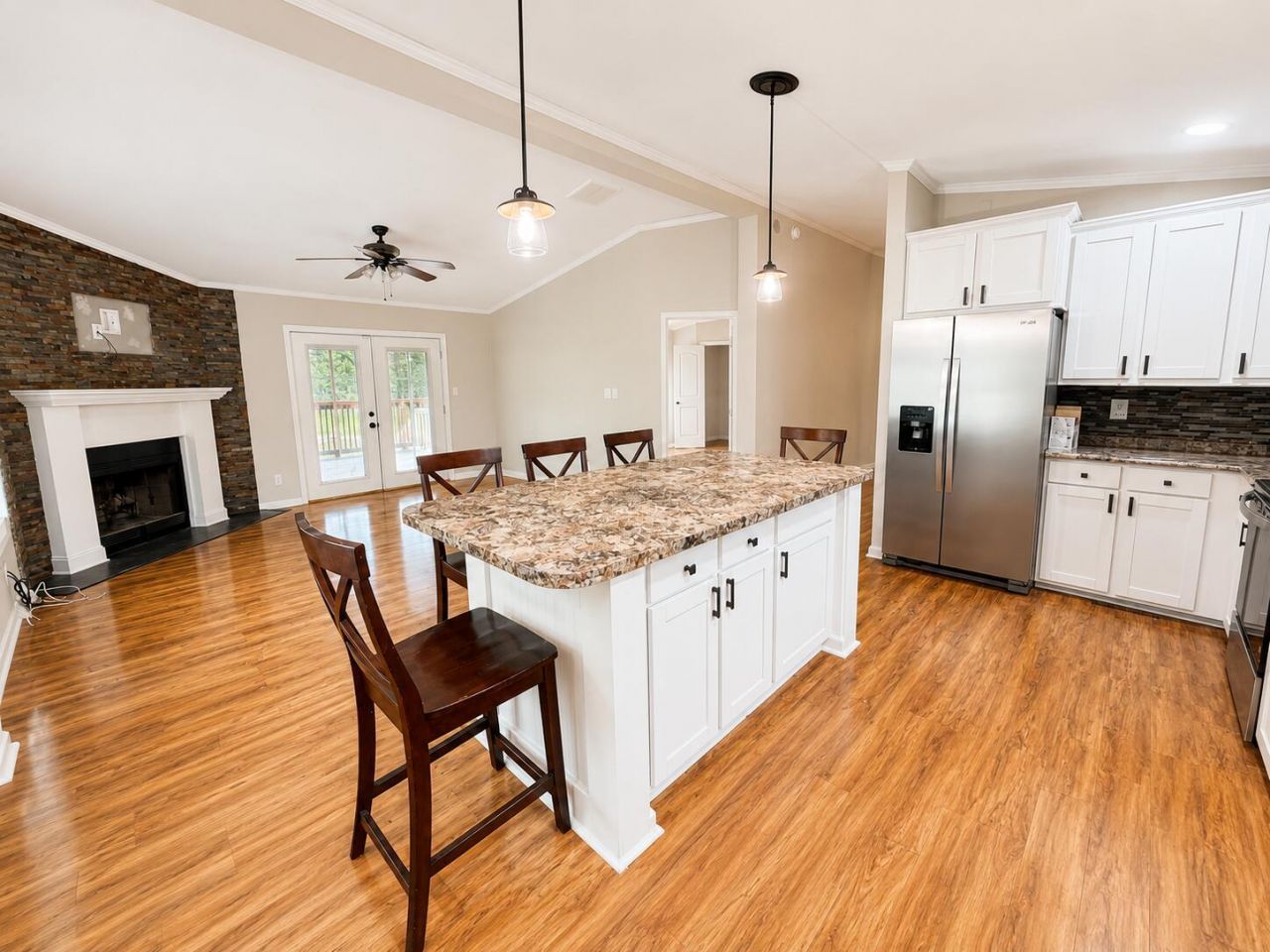573 Pecan Orchard Drive Photo 8