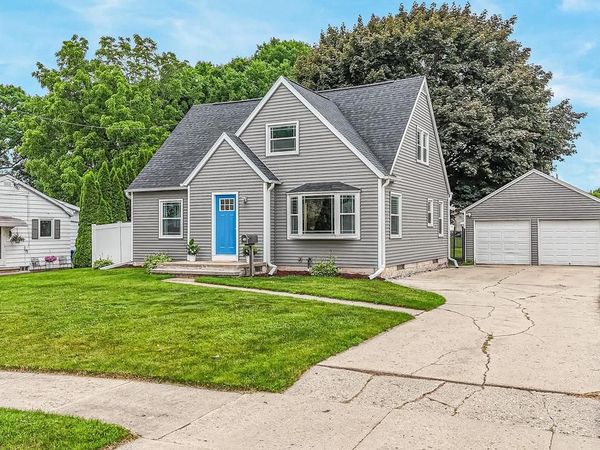 408 W LINCOLN AVENUE, Little Chute, WI 54140