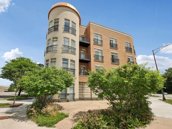 6425 W TOUHY Avenue, Unit 2C, Chicago, IL 60646