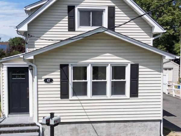 47 Wood Street , Unit 2nd floor, Lynbrook, NY 11563