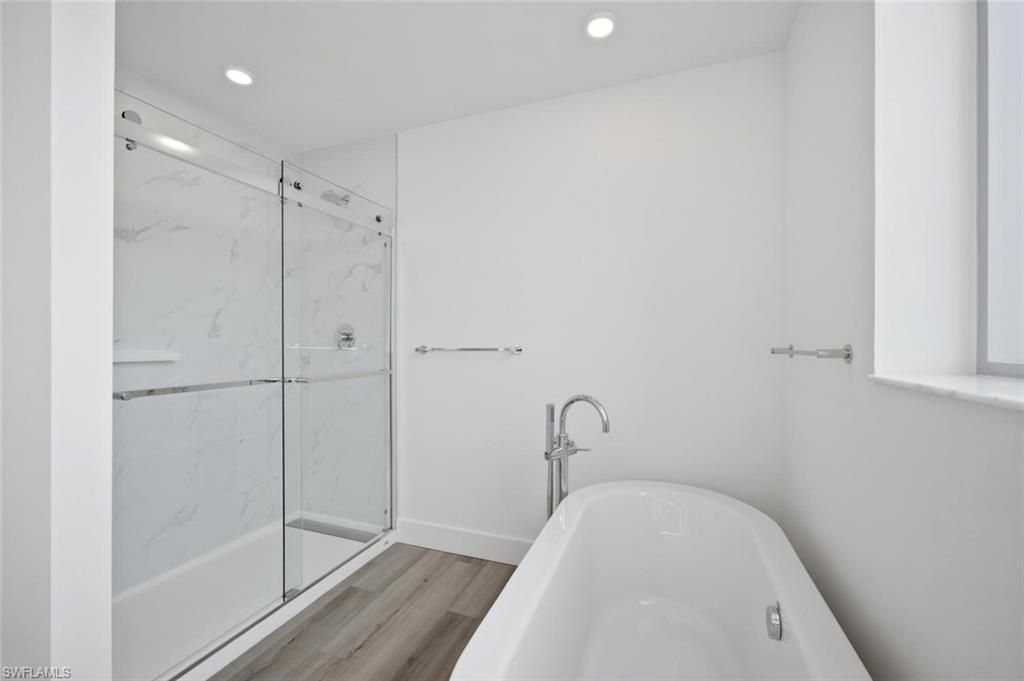 1950 Mayfair St, Unit PH11, Naples, FL 34104 Photo