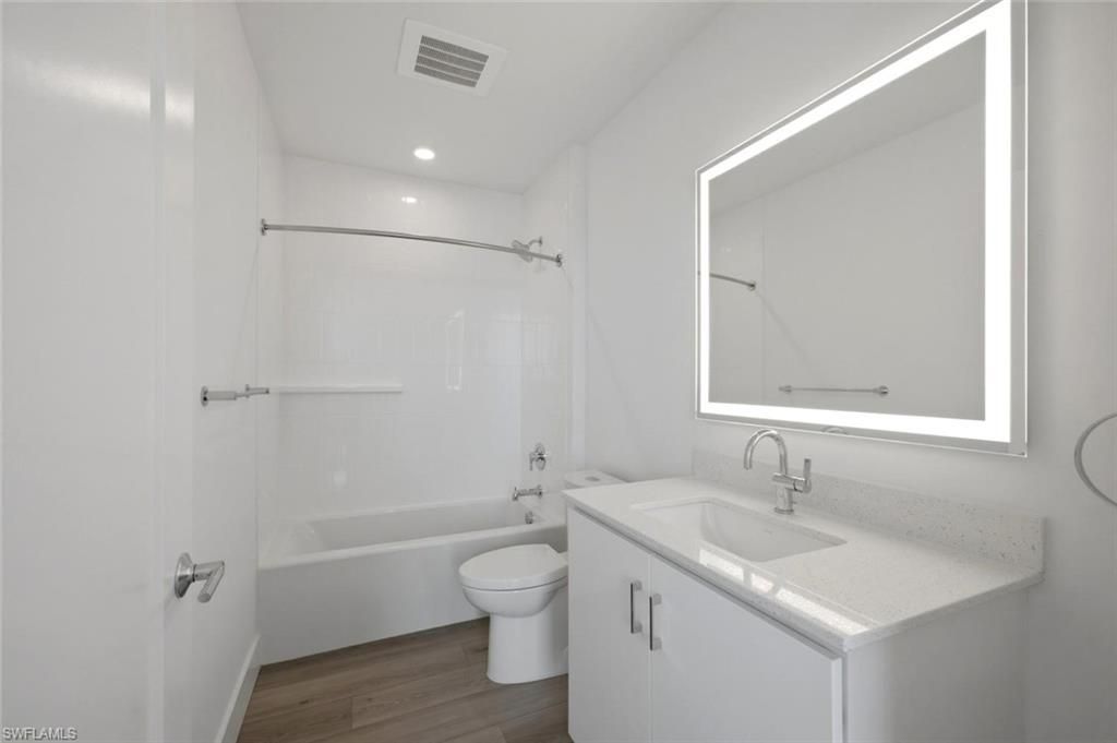 1950 Mayfair St, Unit PH11, Naples, FL 34104 Photo