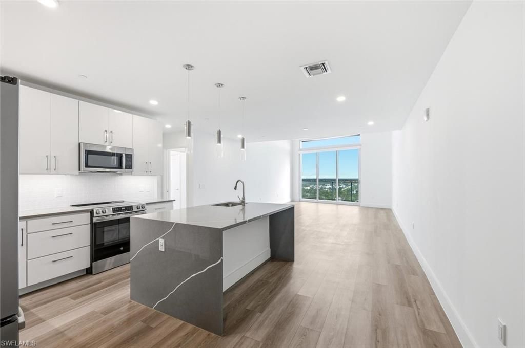 1950 Mayfair St, Unit PH11, Naples, FL 34104 Photo