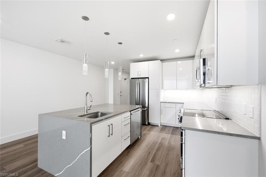1950 Mayfair St, Unit PH11, Naples, FL 34104 Photo