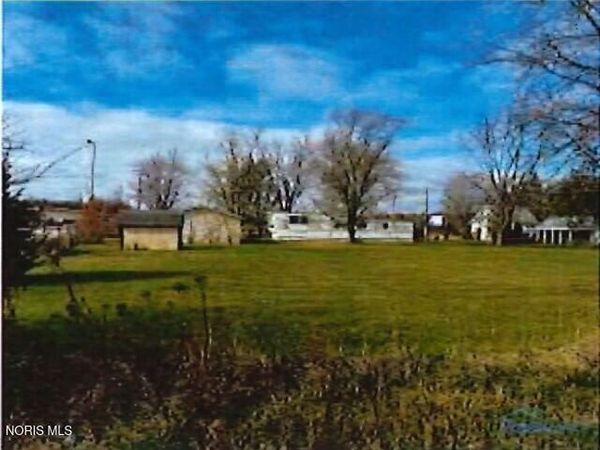 8627 Ohio 66 , Defiance, OH 43512