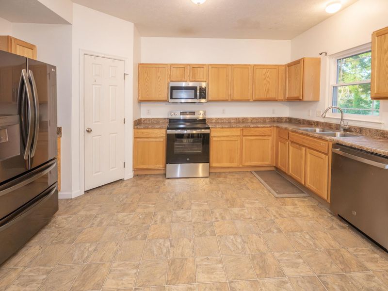 557 Panzeretta Drive, Walton, KY 41094 Photo 16