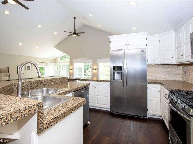 733 Phillips Road NE, Massillon, OH 44646 Photo 5