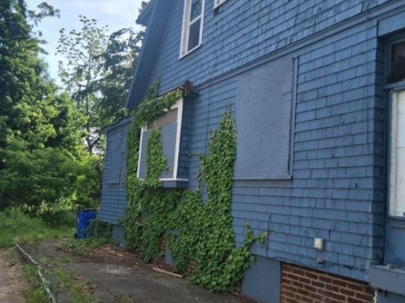 1775 Wickford, Cleveland, OH 44112 Photo 3