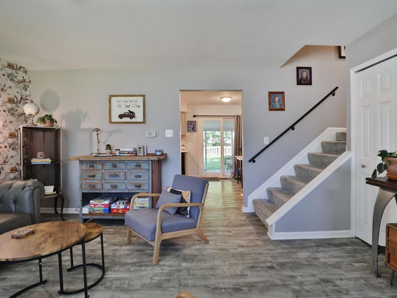 2055 Flanders Court, Columbus, OH 43235 Photo 7