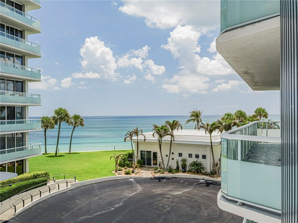 3554 Ocean Drive, Unit 302S, Vero Beach, FL 32963 Photo