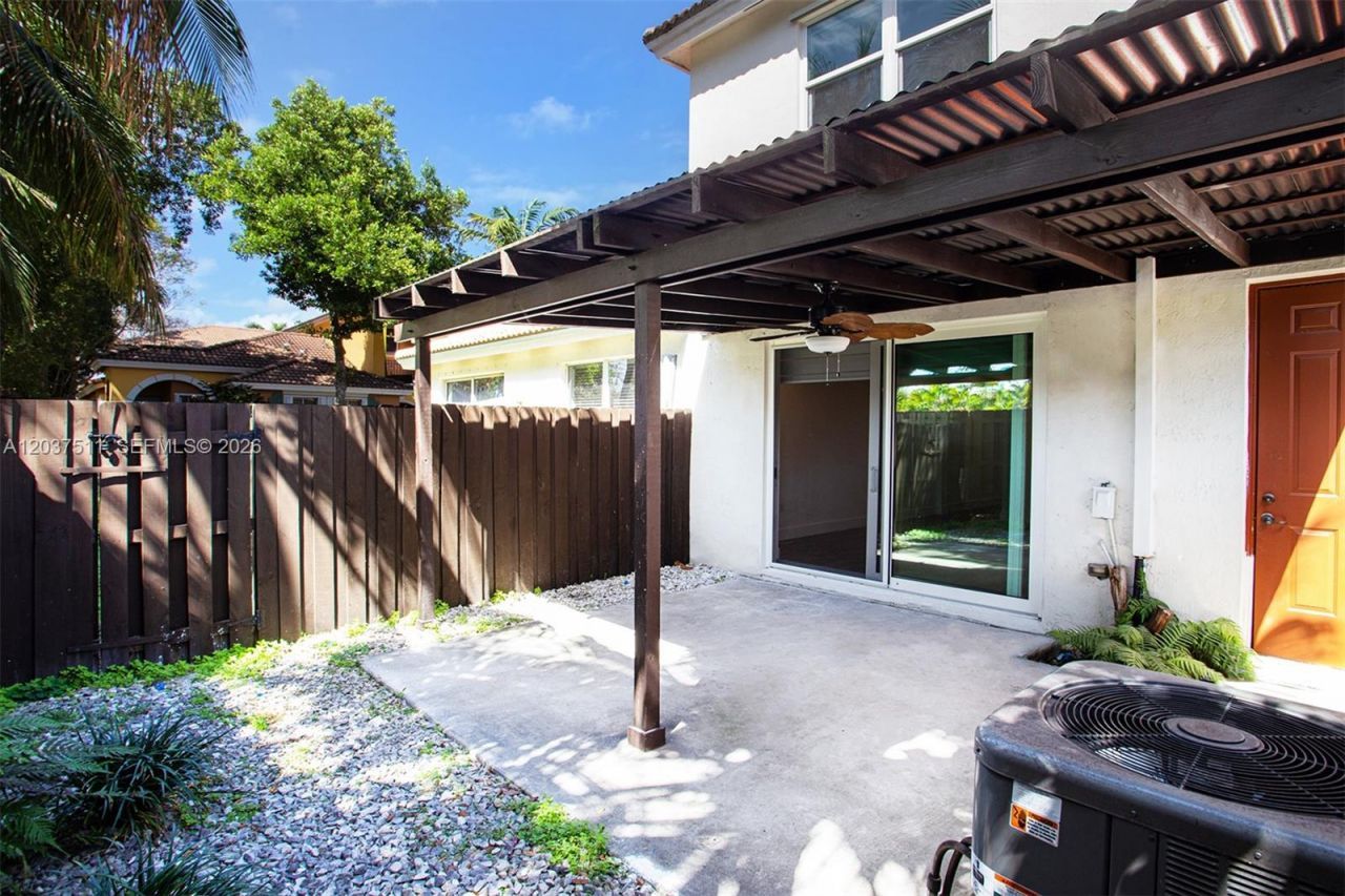 4234 NE 9th St , Unit 4234, Homestead, FL 33033 Photo