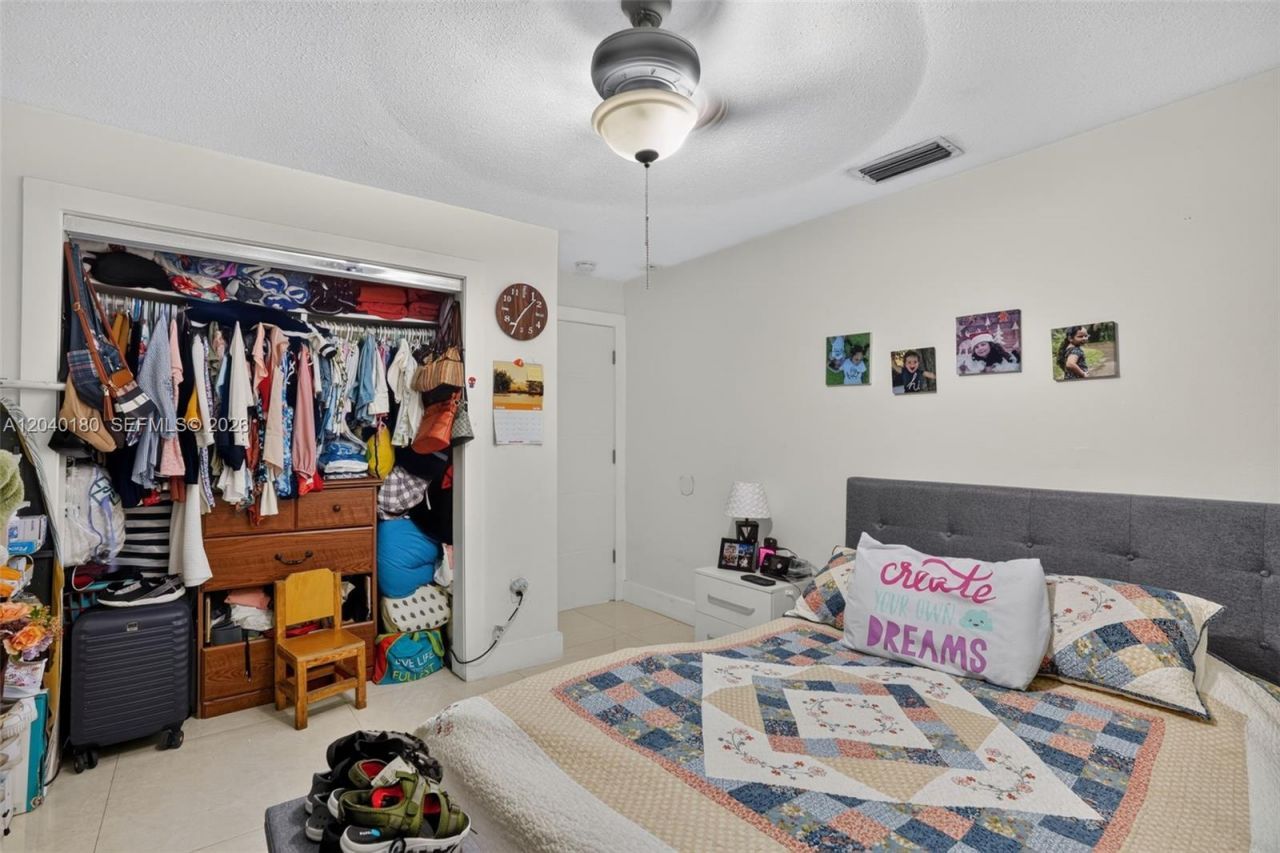 9535 SW 42nd St, Miami, FL 33165 Photo