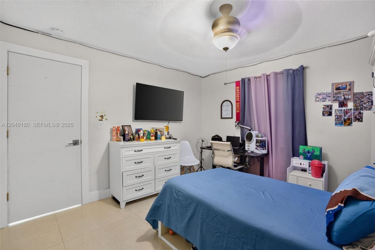 9535 SW 42nd St, Miami, FL 33165 Photo