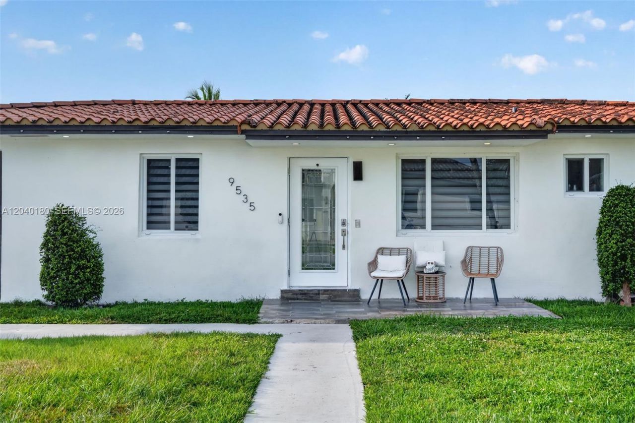 9535 SW 42nd St, Miami, FL 33165 Photo