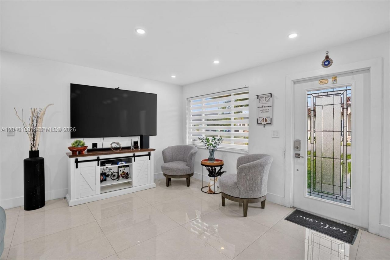 9535 SW 42nd St, Miami, FL 33165 Photo