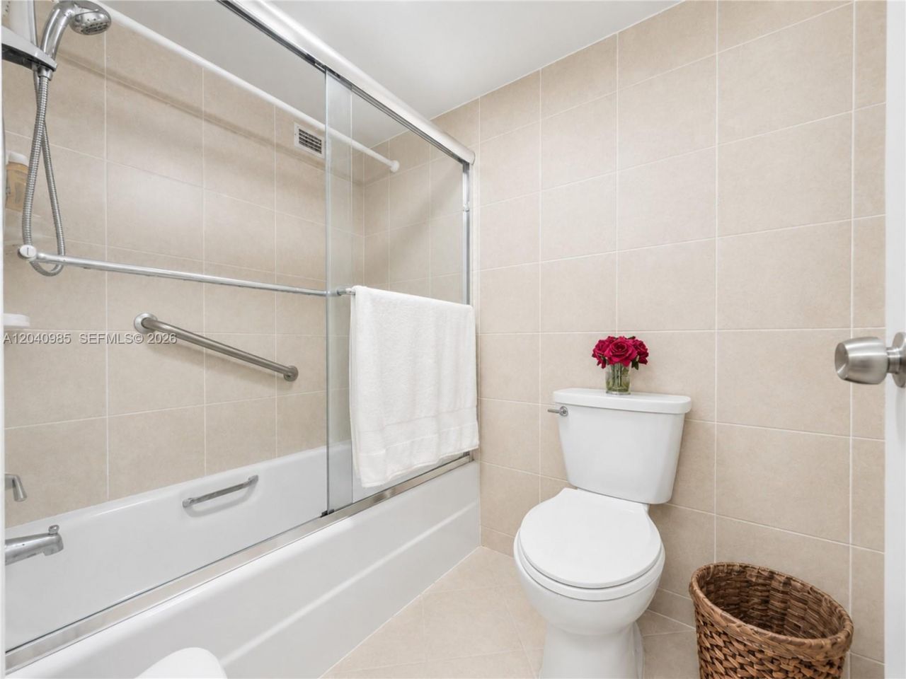 1817 S Ocean Dr, Unit 620, Hallandale Beach, FL 33009 Photo
