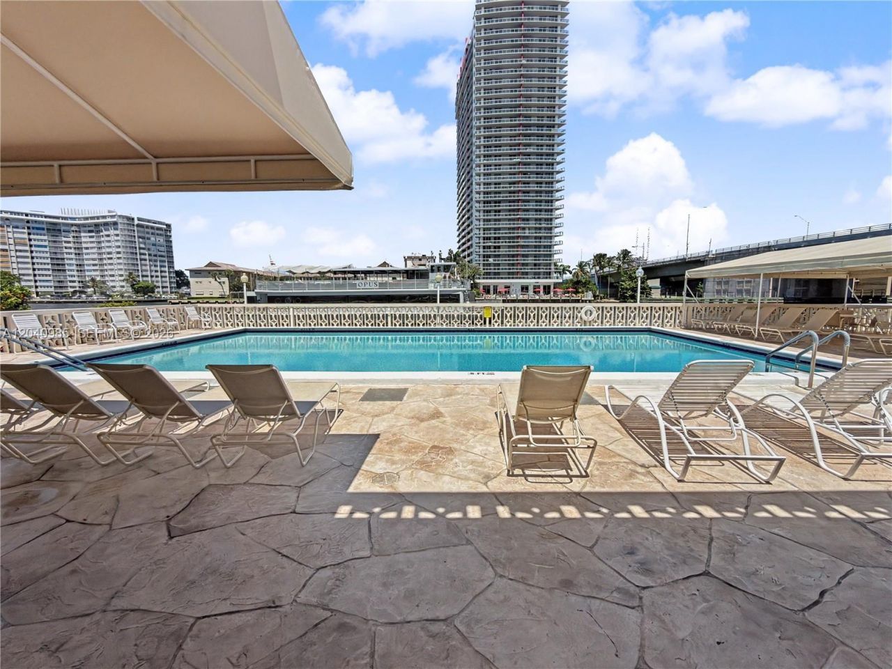 1817 S Ocean Dr, Unit 620, Hallandale Beach, FL 33009 Photo
