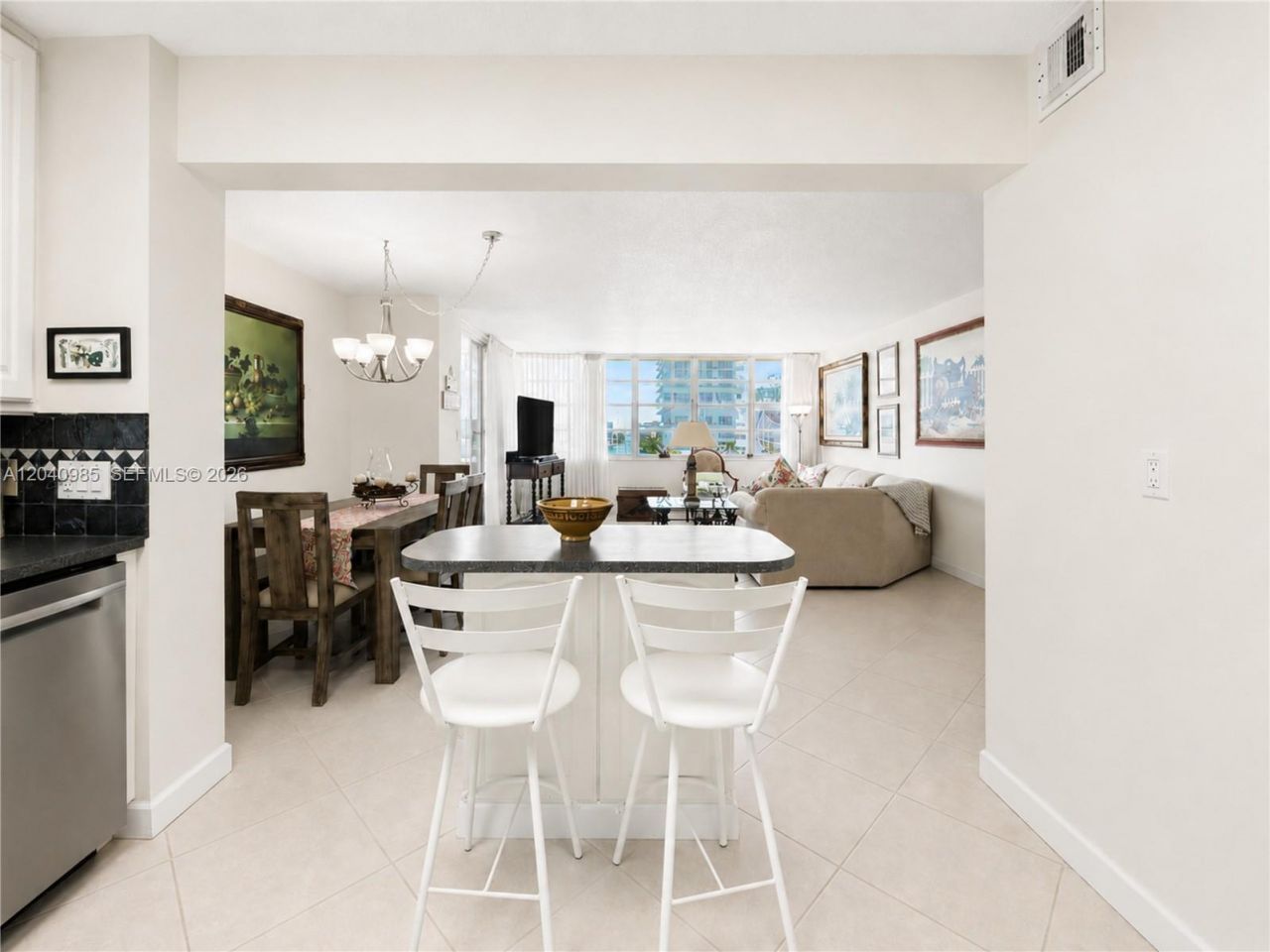 1817 S Ocean Dr, Unit 620, Hallandale Beach, FL 33009 Photo