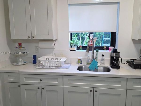 711 Beacom Blvd , Unit 4, Miami, FL 33135